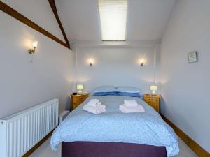 Voodi või voodid majutusasutuse 1 Bed in Broadway 36842 toas