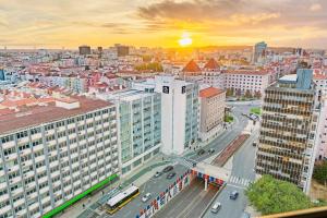 Nespecifikovaný výhled na destinaci Lisabon nebo výhled na město při pohledu z penzionu