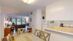 Køkken eller tekøkken på Atlantic Breeze #1