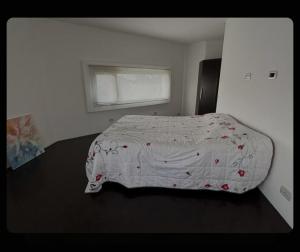 Ένα ή περισσότερα κρεβάτια σε δωμάτιο στο Perfect rest a few steps from the ocean