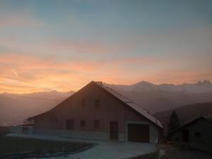 Γενική θέα στο βουνό ή θέα στο βουνό από  αυτό το διαμέρισμα +1 φωτογραφίες