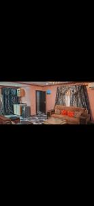 Η κουζίνα ή μικρή κουζίνα στο MoExoticRoyaleServices