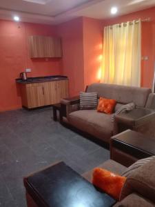 Χώρος καθιστικού στο MoExoticRoyaleServices +31 φωτογραφίες