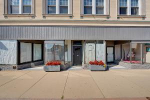 Exteriér nebo vchod ubytování Walkable Racine Retreat! 1 Mi to Lake Michigan