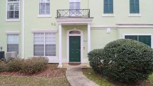 Το κτήριο όπου στεγάζεται  το διαμέρισμα