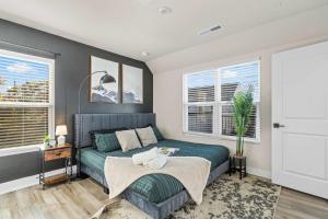 Istumisnurk majutusasutuses Luxurious King 3BR Townhouse in Uptown CLT! +24 fotot