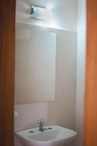 Ένα μπάνιο στο Lo de Sarita Hostería