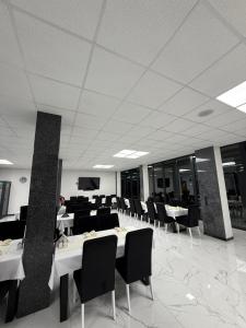 Μια τηλεόραση ή/και κέντρο ψυχαγωγίας στο Motel i Restoran Krajina