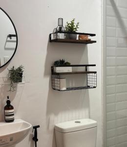 Ένα μπάνιο στο ScandiTropical Lagoon Villa Pool & Garden laguna +13 φωτογραφίες