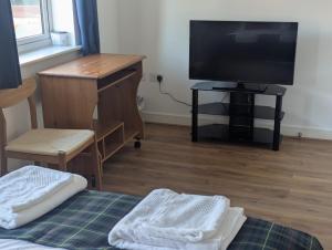 Μια τηλεόραση ή/και κέντρο ψυχαγωγίας στο Broad Lane