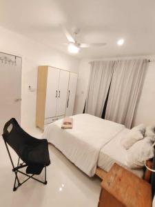 Ένα ή περισσότερα κρεβάτια σε δωμάτιο στο Poe Oct29