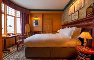 Ένα ή περισσότερα κρεβάτια σε δωμάτιο στο Lucky inn