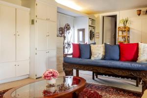 Posezení v ubytování Elegant Spacious Prvt Studio Upscale Berkeley