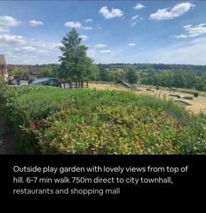 Fotografie z fotogalerie ubytování Furnished 1 Bed ensuit independent space with Parking v destinaci High Wycombe