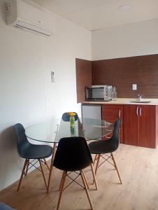 Η κουζίνα ή μικρή κουζίνα στο Container House