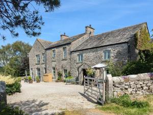 Hoone, kus puhkemaja asub