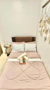 Ένα ή περισσότερα κρεβάτια σε δωμάτιο στο One Bedroom Staycation AZ