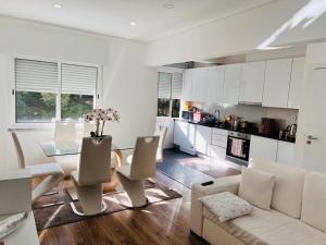 Φωτογραφία από το άλμπουμ του Guesthouse in Queluz Belas 