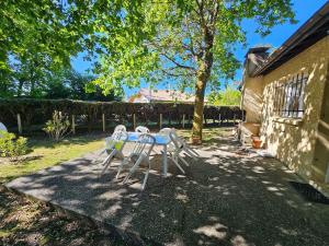 En have udenfor Villa La Chêneraie 10 personnes