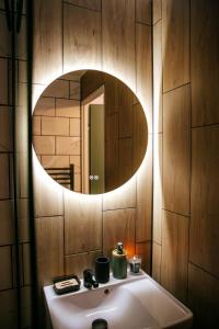 Ένα μπάνιο στο La Canopée Jurassienne