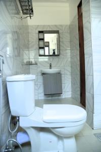 Ένα μπάνιο στο Zenith Elysium +3 φωτογραφίες