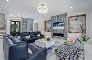 Gallery image of Viking Estates Luxury Waterfront Pool Dock and Views in Cape Coral +53 photos