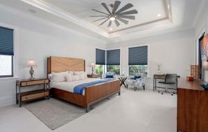 Postel nebo postele na pokoji v ubytování Viking Estates Luxury Waterfront Pool Dock and Views + 53 fotografií