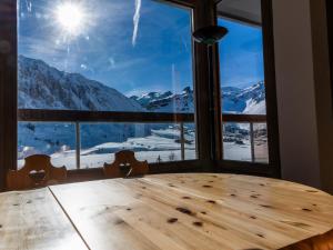 Nespecifikovaný výhled na hory nebo výhled na hory při pohledu z apartmánu