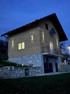 Το κτήριο όπου στεγάζεται  η παραθεριστική κατοικία +25 φωτογραφίες