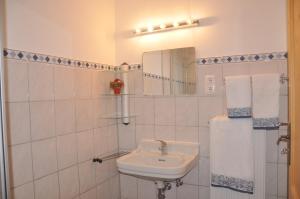 Ένα μπάνιο στο Agelbauer +25 φωτογραφίες