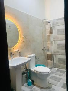 Ένα μπάνιο στο Hyatt Residency +35 φωτογραφίες