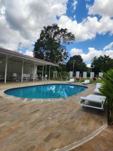 Bazén v ubytování Gena homes bnb nebo v jeho okolí