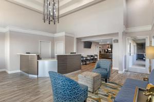 Χώρος καθιστικού στο Best Western Kettleman City Inn & Suites
