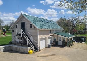 Το κτήριο όπου στεγάζεται  το διαμέρισμα