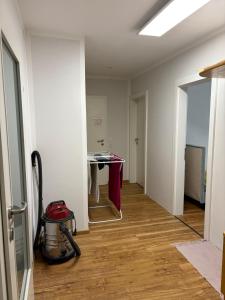 Nhà bếp/bếp nhỏ tại Danner Appartements Gschwandt bei Gmunden - Monatsweise mieten - Monteurwohnungen in Gmunden, Zentral, vollmöbliert & mit Parkplatz für Langzeitgäste