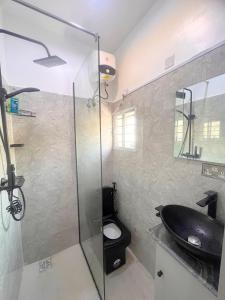 Ένα μπάνιο στο Addictive Sanctuary