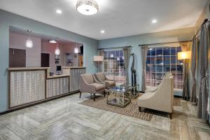 Χώρος καθιστικού στο Best Western Lake Conroe Inn