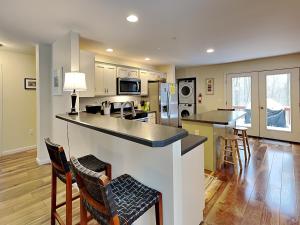 Kuchyň nebo kuchyňský kout v ubytování The Hideaway House + 24 fotografií