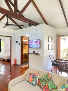 Μια τηλεόραση ή/και κέντρο ψυχαγωγίας στο Siargao Residency by Privacy Group