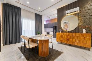 Φωτογραφία από το άλμπουμ του CROWN HOMEs Apartment σε Lekki