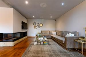 Μια τηλεόραση ή/και κέντρο ψυχαγωγίας στο AB Villa Real-Estate