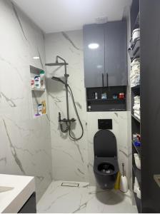 Ένα μπάνιο στο Bahija