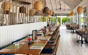 Restaurace v ubytování South Point Hotel Inc