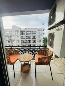 Χώρος καθιστικού στο Oysterbay Retreat - 2-Bedroom Ocean View +3 φωτογραφίες