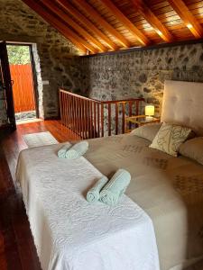 Postel nebo postele na pokoji v ubytování Palheiro Mar by Olá Madeira + 32 fotografií