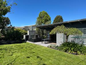 Κήπος έξω από το Stephens Bay Delight Kaiteriteri