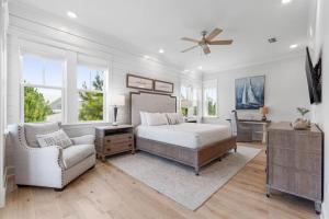 Postel nebo postele na pokoji v ubytování Sunset Key + 84 fotografií