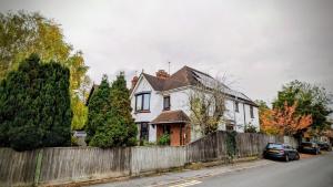 Φωτογραφία από το άλμπουμ του 24 Queens Road σε Newbury