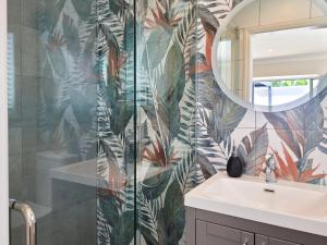 Ένα μπάνιο στο Petit Paradise +20 φωτογραφίες