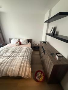 Voodi või voodid majutusasutuse Haus Silence - Berge & Sonne im Saastal Ski Wandern Familie Haustiere toas